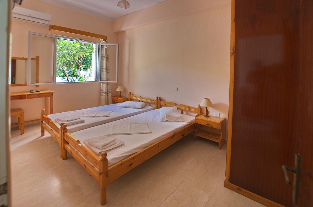 Villa Rebecca Agios Gordios  Bagian luar foto